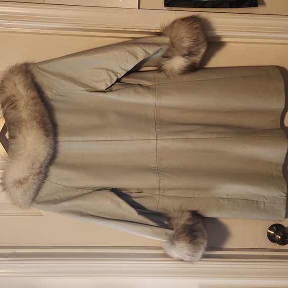 Vintage Leather Fur Trim Coat - Picture 3 of 11